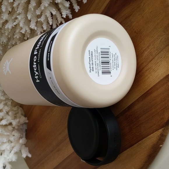 Hydro flask 🔥NWT🔥32 oz wide mouth reg cap. NEVER USED. Authentic!!!!! - Picture 9 of 12